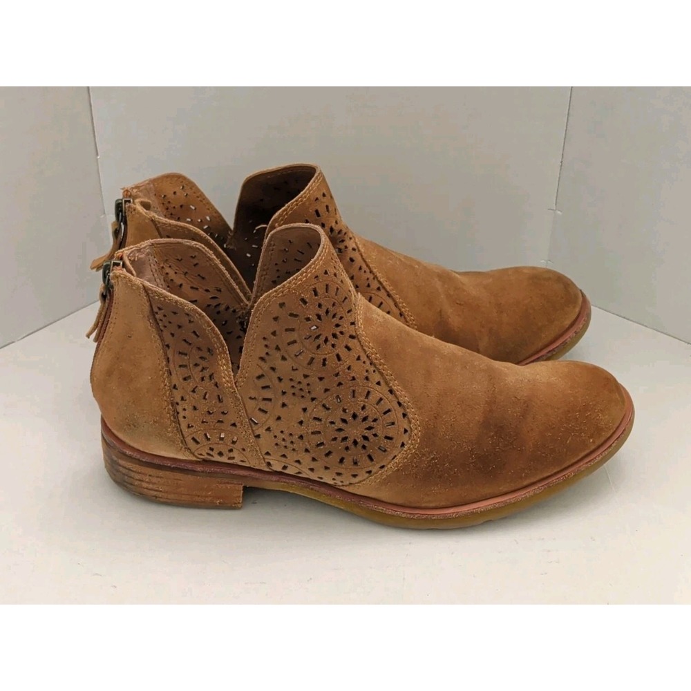 Sofft Barrosa Cognac Boho Perforated Suede Bootie Back Zip Stacked Heel Sz 9M - Picture 3 of 9